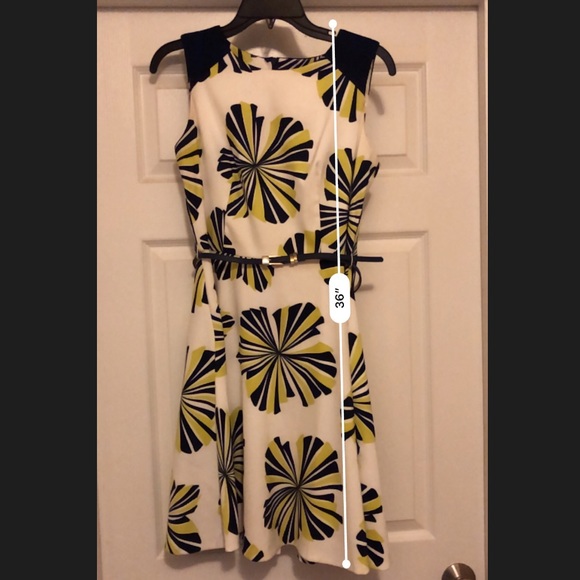 Fun Geometric Foral Dress - Picture 7 of 7